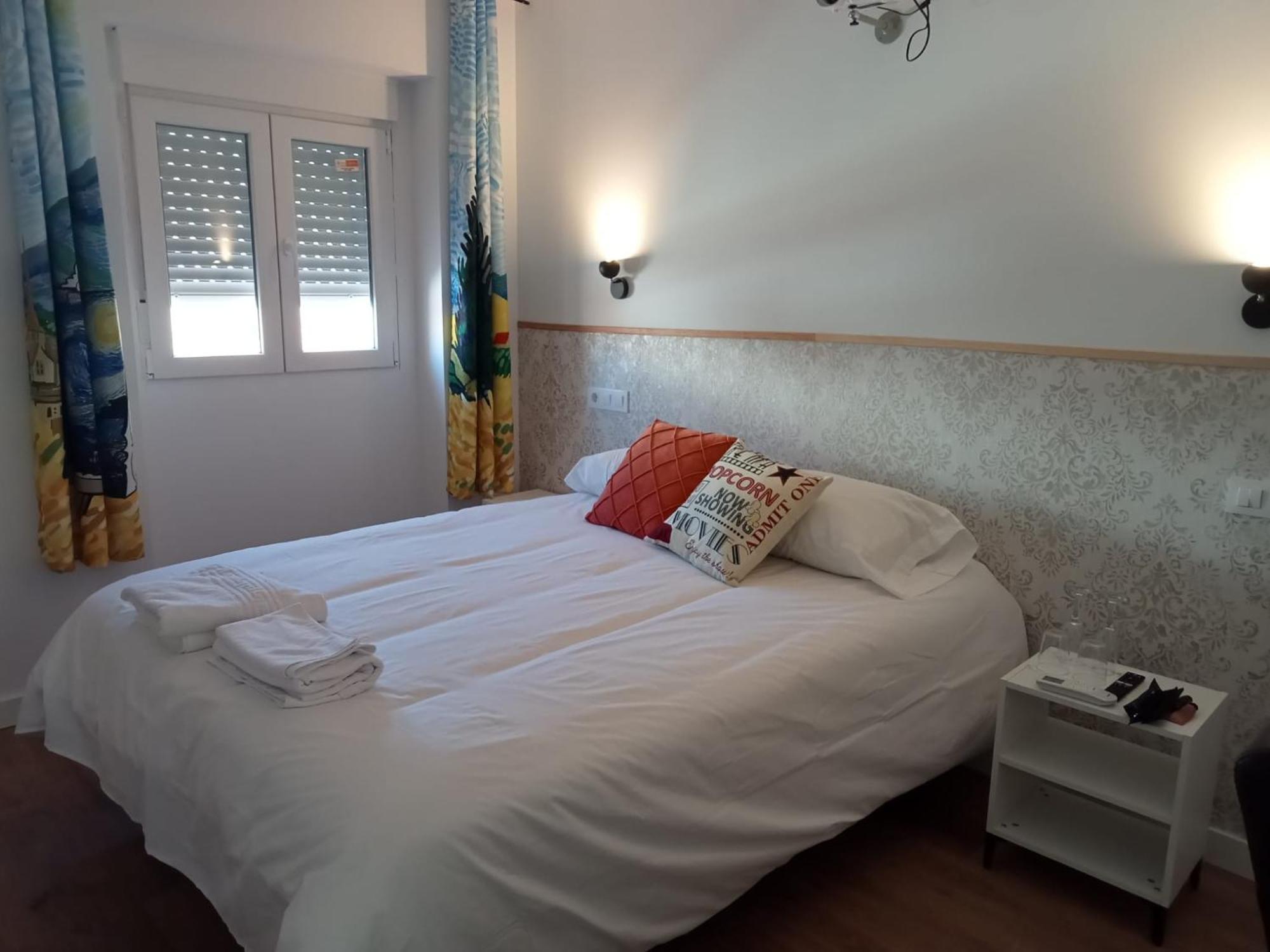 Sg Rooms Consuegra Exterior photo