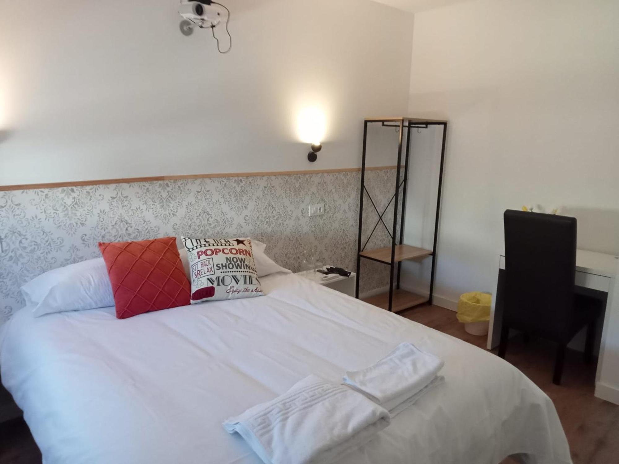 Sg Rooms Consuegra Exterior photo